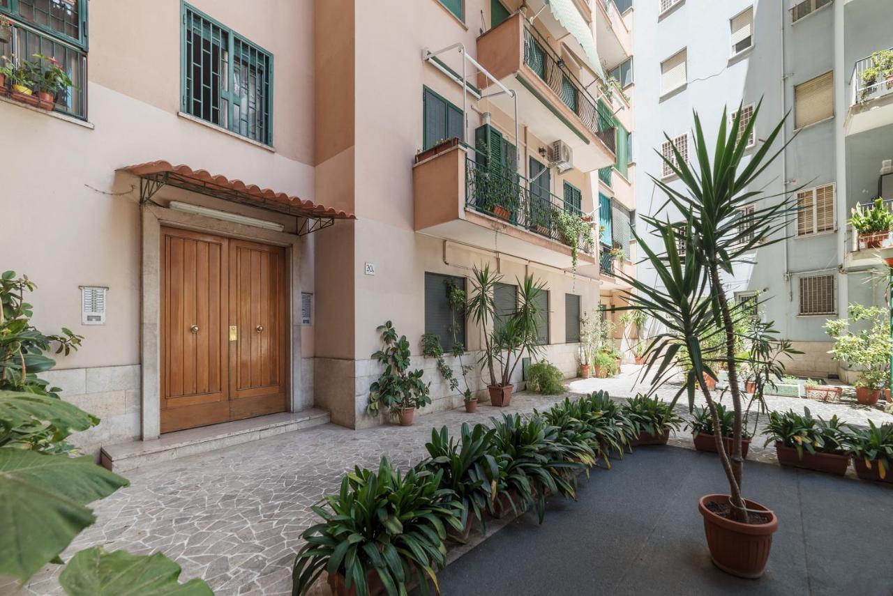 רומא San Giovanni Apartment With Balcony מראה חיצוני תמונה